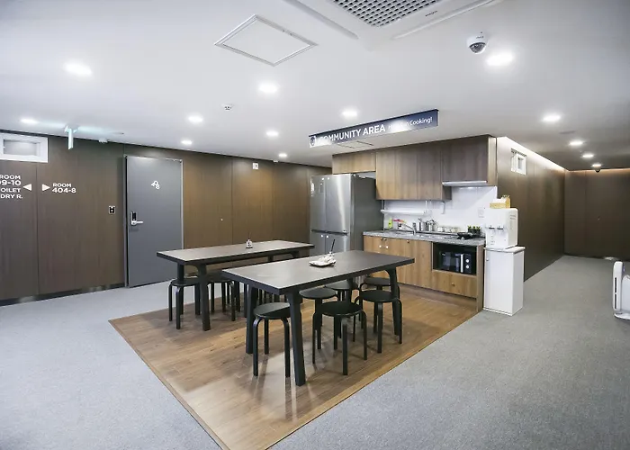 ホテル Philstay Myeongdong Station - 2*