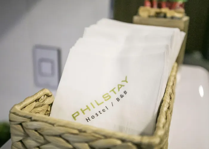 Philstay Myeongdong Station - ホテル 2*