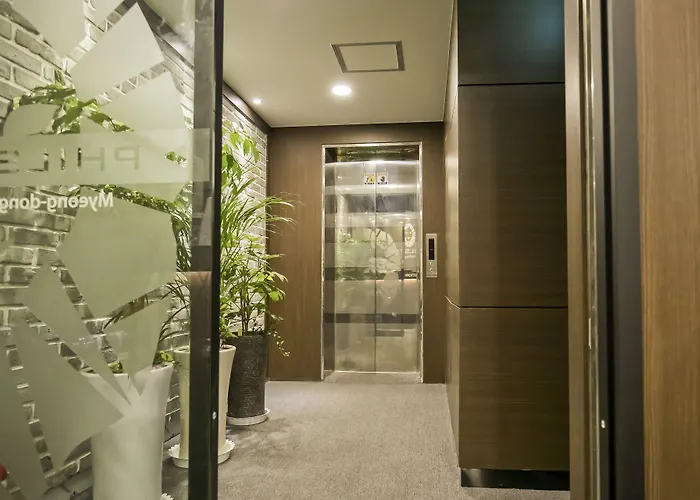 Philstay Myeongdong Station -